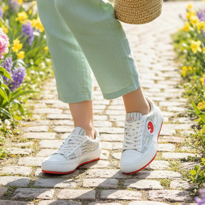 Interwoven Plaid Women