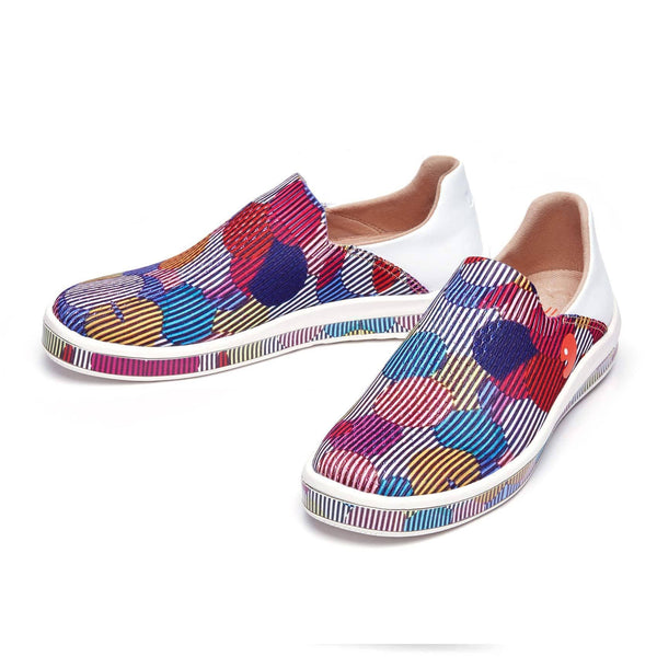 UIN Footwear Women Colored Bubble Knitted Cordoba Canvas loafers